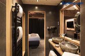 Le Domaine des Prés Verts Suites & Chambres avec Jacuzzi Privatif à Châteauneuf - Image 4
