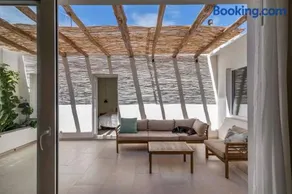 Agradable casa con patio interior. - Image 2