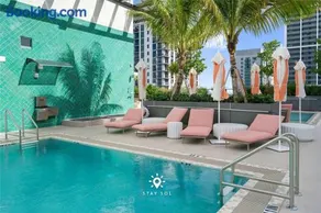 Urban Retreat -Private Balcony - Modern Miami - Image 3