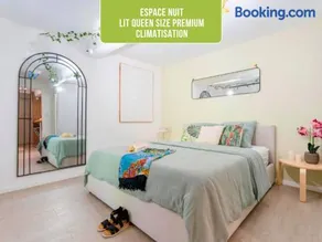 L'Escale - Idéal Couple & Pro en Quête d'un Moment Détente et se Ressourcer - Sauna Exclusif & Terrasse Privée - Piscine - WIFI HD - 5min Port Toulon & Plage - Image 3