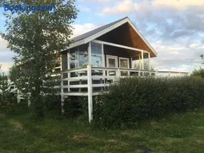 Golden Circle Cozy Retreat - Image 1