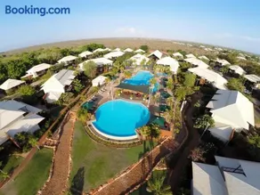 Stunning 2Bdrm Cable Beach Unit - Image 1