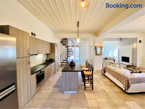 Joyanna Villa Pool, Sea View & Olive Grove Serenity in Mani - Image 5