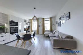 Lovely 2-bedroom apartment in centre of Bratislava - Image 3