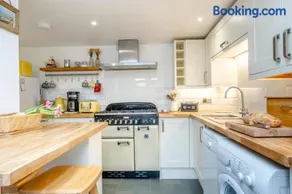 3 Bed in St. Helens oc-l30502 - Image 2