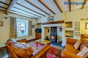 3 Bed in Hawes oc-hhmy23 - Image 1