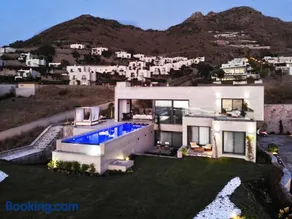 Vistaport A - Luxury Villa with Private Pool and Sea View - Image 1