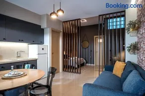 Herophile apartment close to airport & city center - Image 1