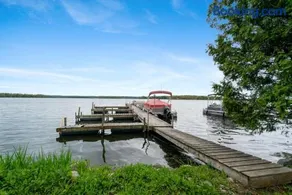 Beautiful Lake Views in Nature - Image 2