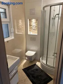 Apartment Adi - Image 1