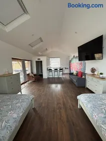 Brandon Lodge - Image 2