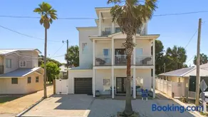 Beach House - The Sandcastle by Panhandle Getaways - Image 1