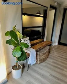 NEW Modern apt w/pool & hot tub in nature - Image 5