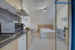 La petite maison 3 - Image 2