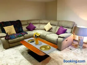 Elegant 2 bed apartment in Manchester - Image 4