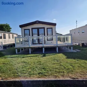 Isabel's Retreat - Image 2