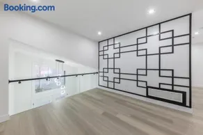 Luxury Home - Image 2