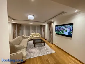 Sunny house - Image 4