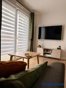 Appartement Suite salon Terrasse Bordeaux Tram Netflix - Image 2