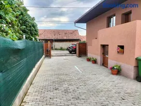 Safrany kulcsoshaz - Image 1