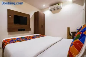 Hotel Atithi Regency Near Airport Terminal 2 - Image 2