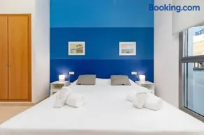 luxury sea view apartment with 2 rooms - Image 4