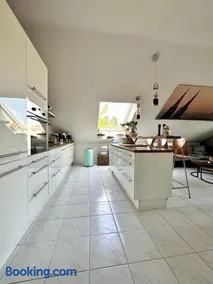 Modern Luxury Apartment Düsseldorf Köln - Image 3