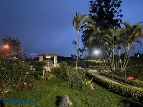 Hermosa Cabana con bonito Jardin y piscina en la Mesa de los Santos - Image 5