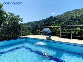 Finca con Piscina Privada - Image 3