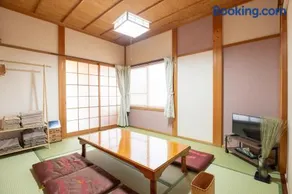 Rise's House - Image 5