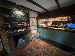 The George Inn, 20-25 mins from Goodwood FoS - Image 3