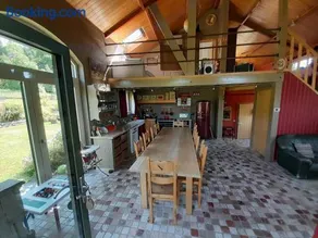 Au Bout du Village - Image 3