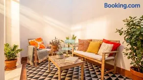 Bright 2BR home with double patio Macarena - Image 1