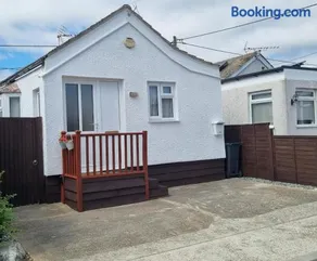 Sandy Cottage - Image 2