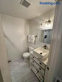 The Cottage - Image 4