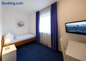 Hotel Garni Demmel - Image 2
