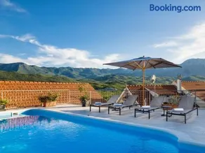 Villa Vito - with heated pool, whirlpool, gym - Image 2