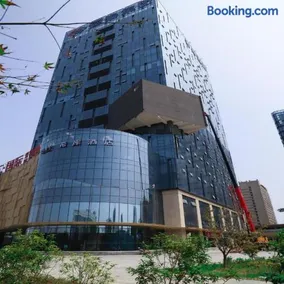 Xana Hotelle Nanchang Gaoxin Avenue Juren International - Image 1