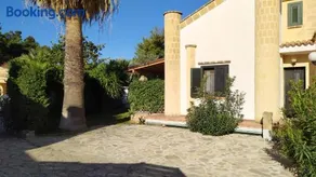 Villa con giardino sul lungomare - Image 1