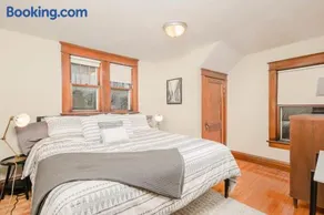 Character Family Home - 3 bedroom 2 bath - Image 4