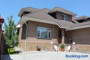 Hotel Barin House готель с бомбосховищем - Image 4