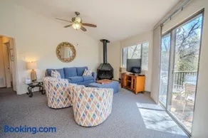 Lakefront Bungalow With Pool & Hot Tub #1 - Image 3