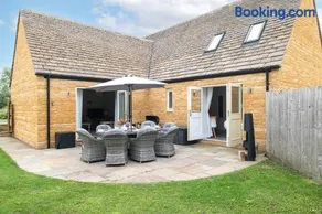 Rowan Cottage-Ebrington - Image 1