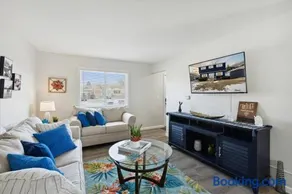 Pet-Friendly Large-Group Oasis - Image 1