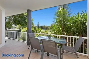 Beachside Bliss on Marine Parade - Image 1
