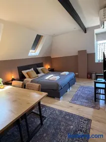 D10 Apartments - Image 3