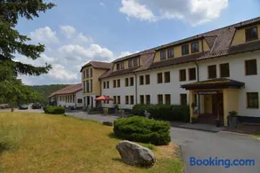 Riverdam Boutique Hotel - Image 2