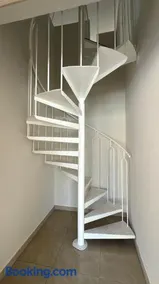 Modern 1BRapartment Pool & Prime Paphos Location - Image 3