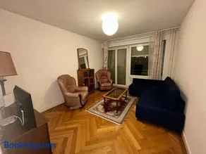Cozy 1 Bedroom in Central Geneva - Image 1