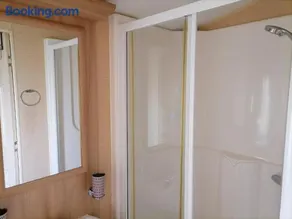 Winchelsea Sands Holiday Park - Image 3